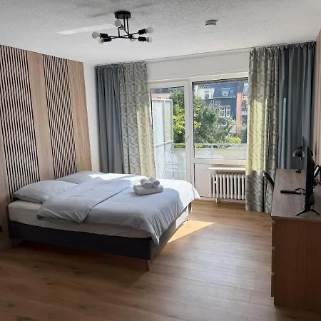 Stylish With Balcony Apartamento