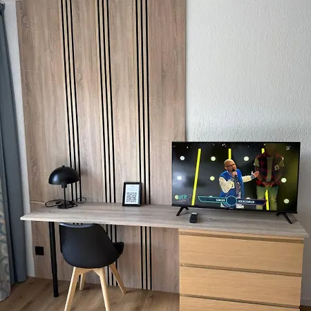 Stylish With Balcony Apartament *